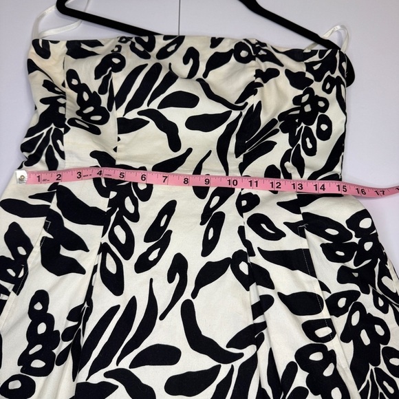 White House Black Market Strapless Dress Size 8 | Black & White Floral Print - Picture 7 of 11